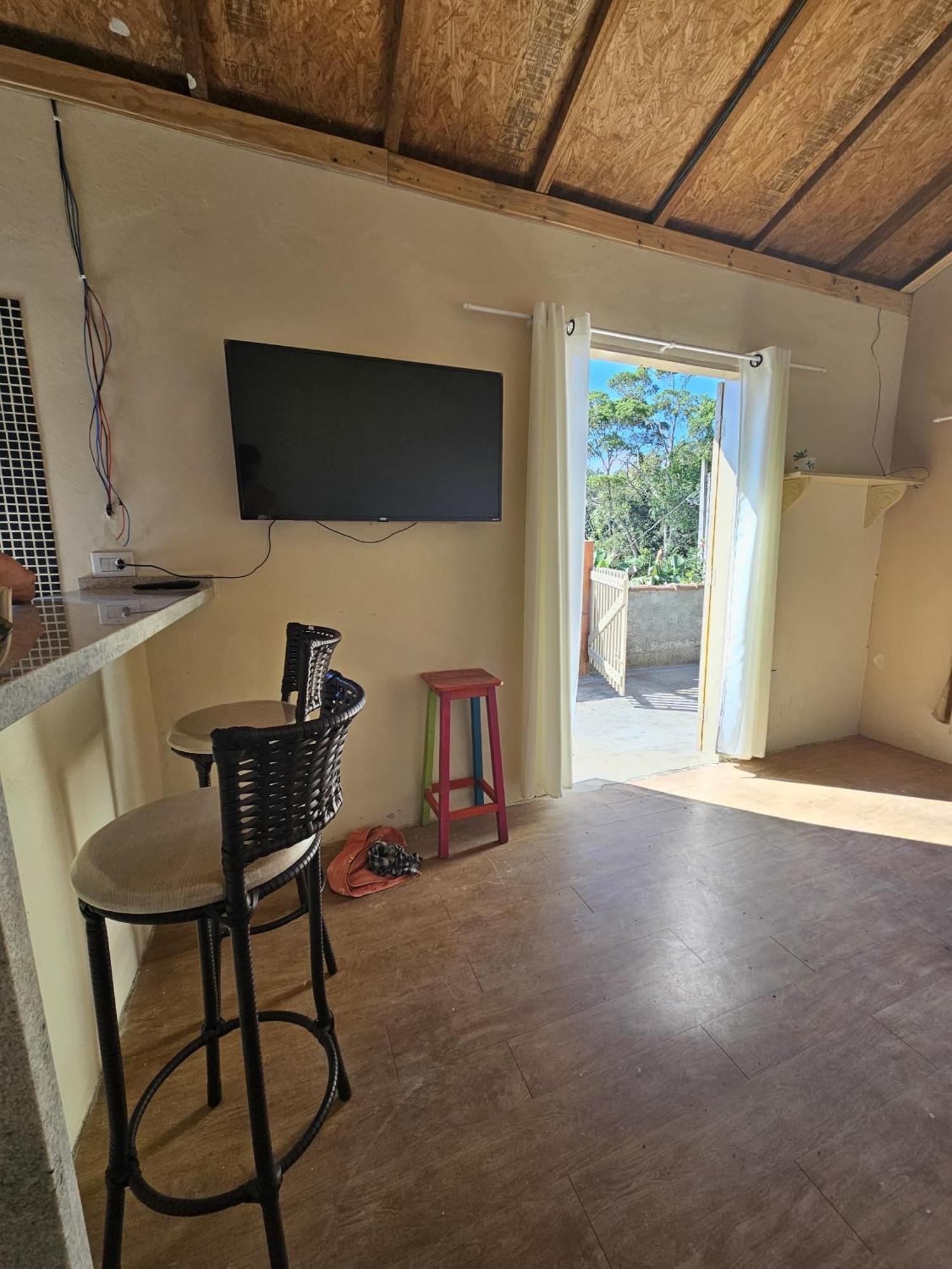 에스타두 지 상파울루 Casa Amarela , Perto Do Centro De Sto Antonio Do Pinhal 빌라 외부 사진